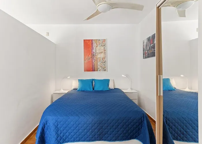 Charming With Big Terrace Apartment *